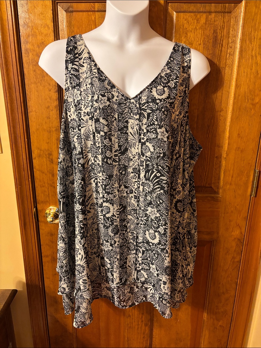 Blue and Cream Floral Print Sleeveless Tunic